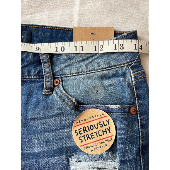 NEW Aeropostale Midi Shorts Distressed Denim Stretch Size 2 - Picture 5 of 11